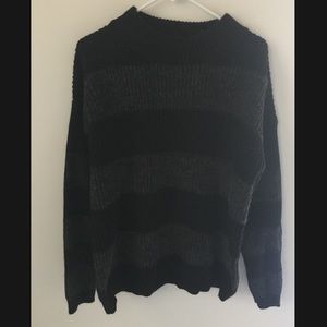 Crewneck sweater